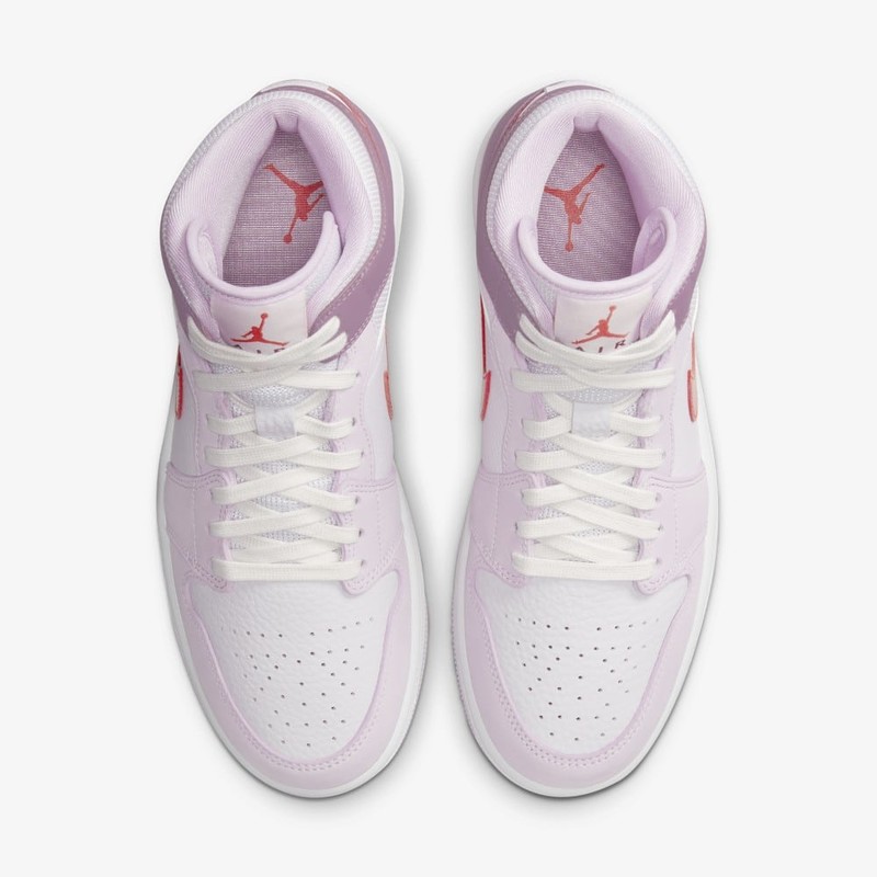 Aj1 valentine clearance